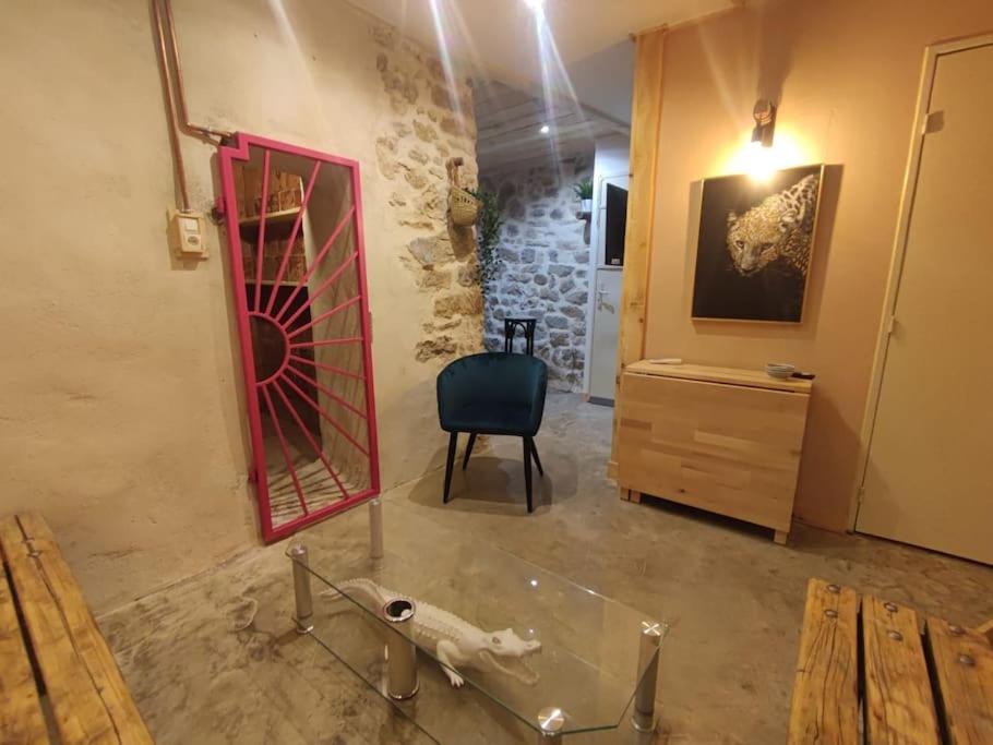 Appartement Cosy 2/4 Personnes La Roquebrussanne Eksteriør bilde