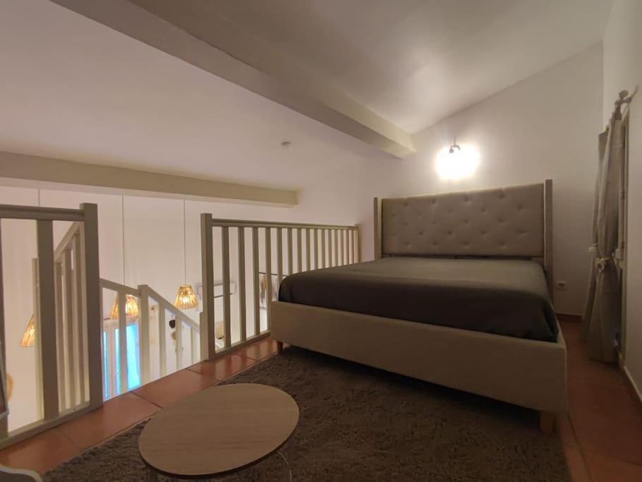 Appartement Cosy 2/4 Personnes La Roquebrussanne Eksteriør bilde