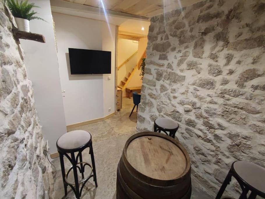 Appartement Cosy 2/4 Personnes La Roquebrussanne Eksteriør bilde